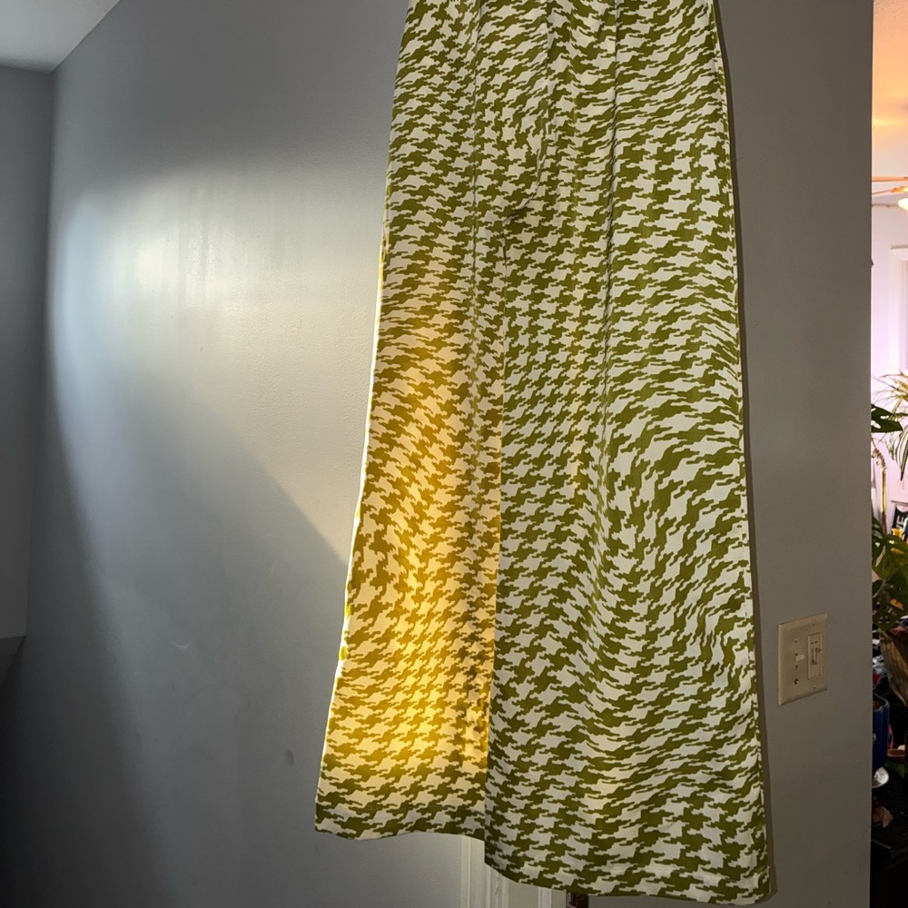 Green and White Houndstooth Satin/Silk Pants